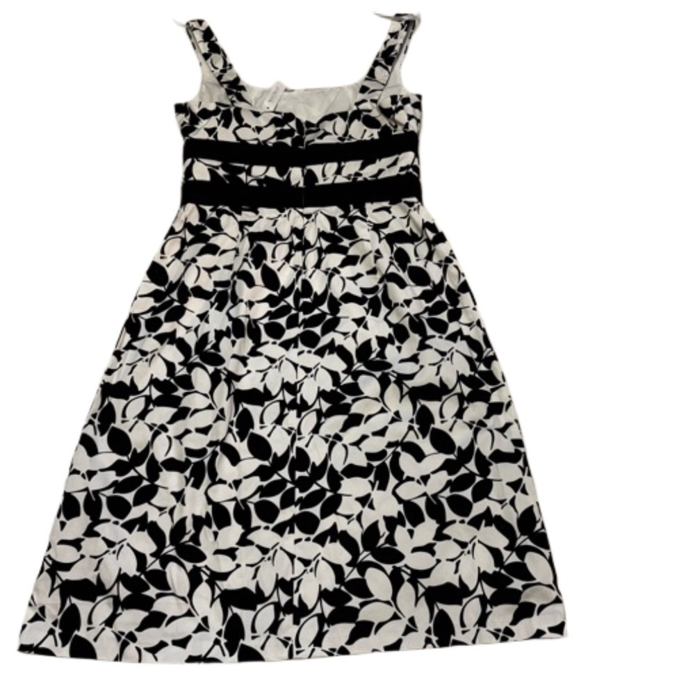 White House Black Market Women's Size 8 Black & White Dress Back Zip Sleeveless - Picture 6 of 15